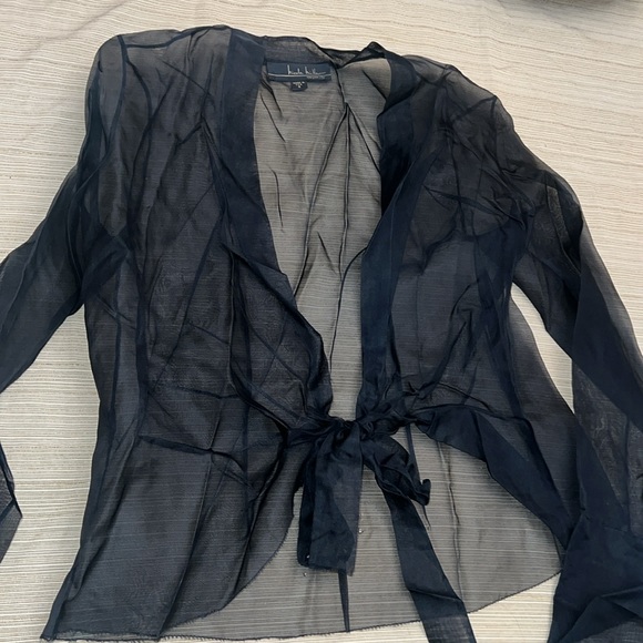 Nicole Miller black top 100% Silk Size 8 black Ripped top see through style top - Picture 2 of 12